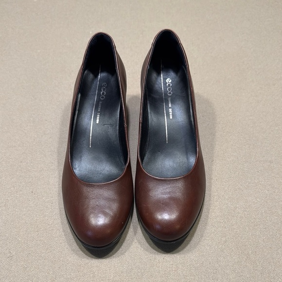 Ecco Shoes - Ecco Brown Leather Heels with Chunky Block Heel